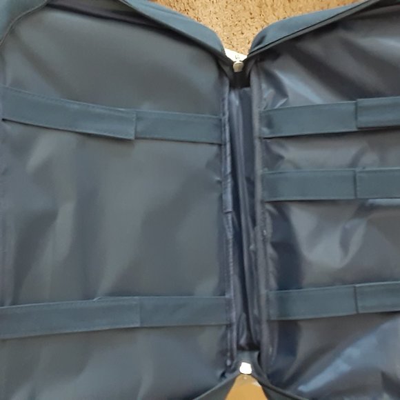 Briefcase/Computer Case - Picture 4 of 7